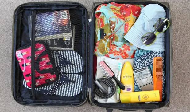 The school season is approaching, how do international students transport their luggage abroad?